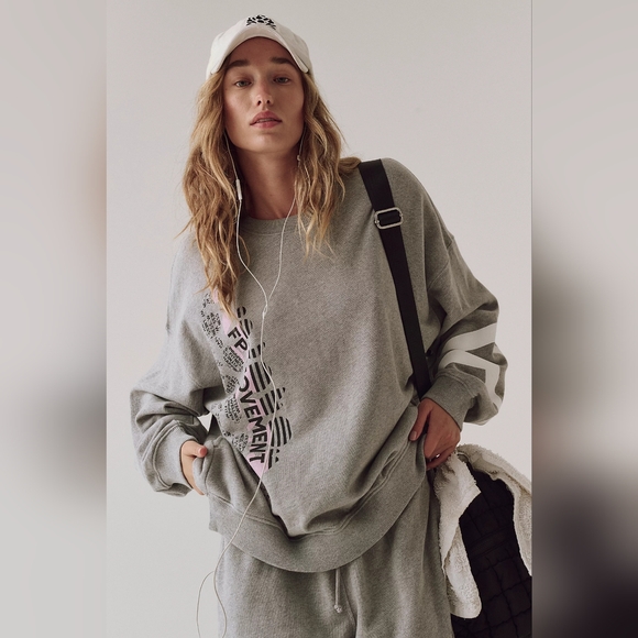 FP Movement by Free People Tops - NWT FP Movement All Star Buti Logo Pullover - Heather Grey/White Combo